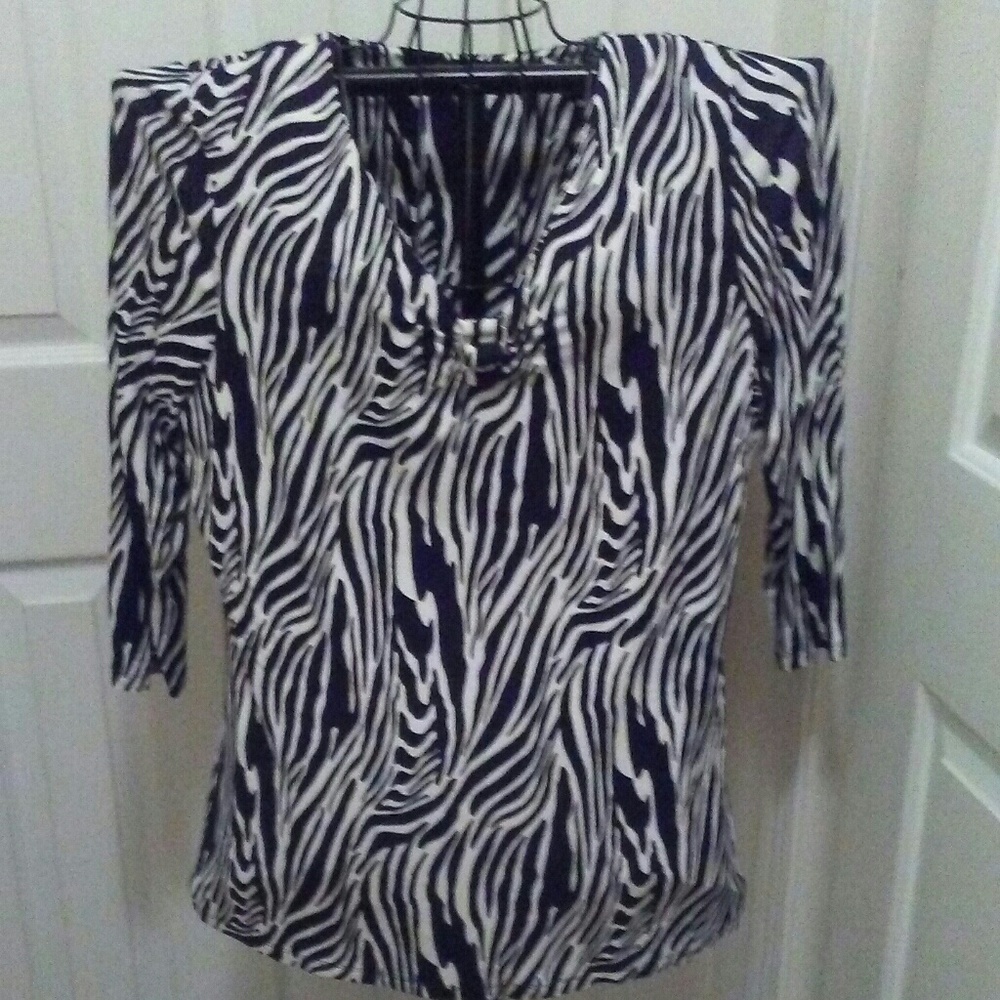 Dana Buchman blouse